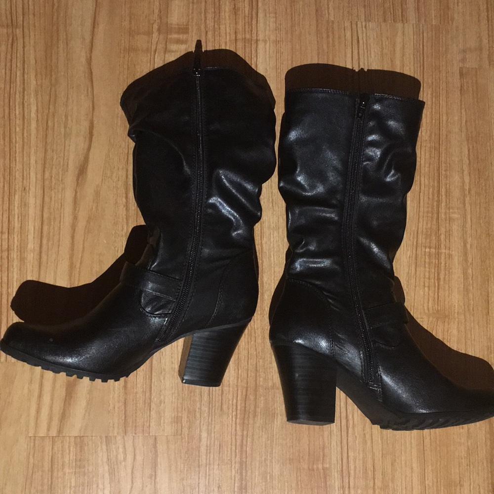 Excellent condition boots - Picture 2 of 4